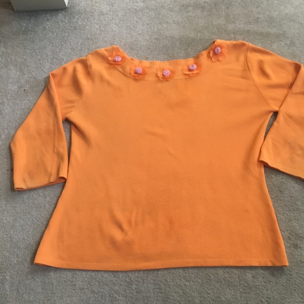 Quest-ce Que C’est Orange Knit Top Size L